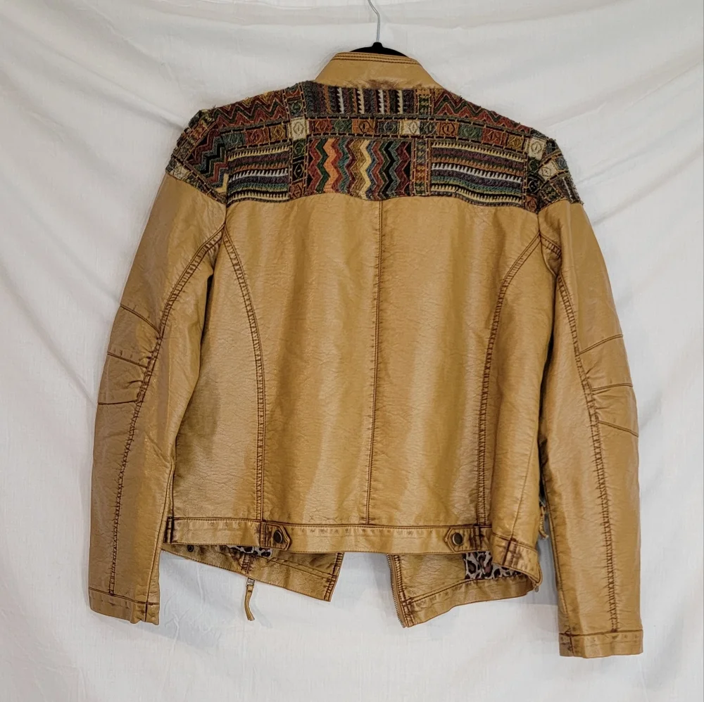 Paparazzi by Biz Western Boho Embroidered Moto Jacket - Picture 2 of 7